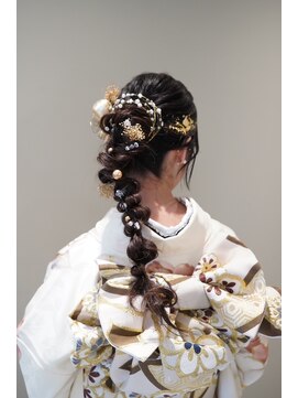 ロールアップスリーブス(ROLL UP SLEEVES) 成人式ヘアセット