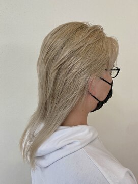 ニコラ(NICOLA) クラゲウルフ×ハイトーンベージュ