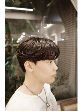 メンズヘアーログ 錦糸町(Men's hair L.O.G) メンズセンターパート×カルマパーマ