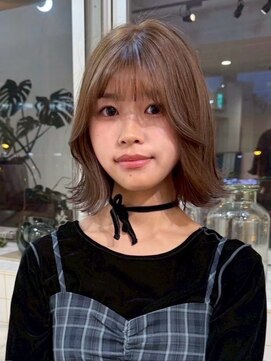 マルケ ドゥ マッシュ(MaruQuee de mashu) 前髪カット/顔まわりレイヤー/ブラウンカラー/透明感カラー/大阪