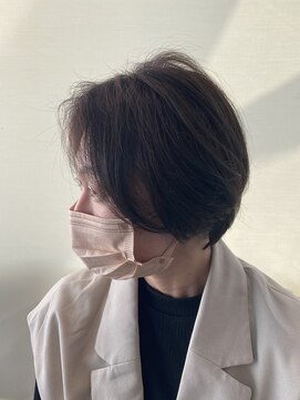 オリーブ系カラー大人ショート