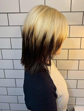 ベレーザ 渋谷(BELEZA) 17486抜きっぱなしブロンドフォックスカラーロングルーツカラー