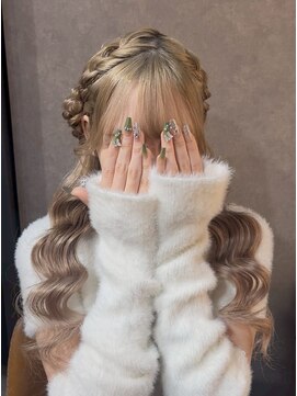 ベルーガ 新宿(BELUGA) 編み込みくるみちゃんヘア