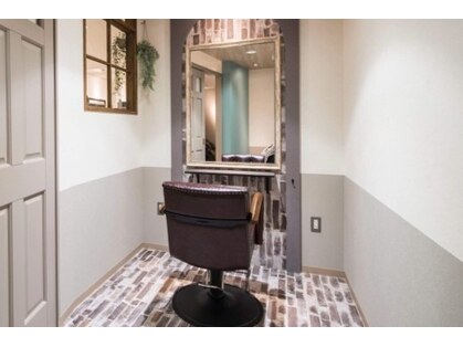 レグルス ヘア デザイン ニシジン 西新店(Reglus hair desigh)の写真