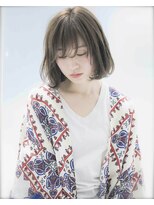 ベル 銀座並木通り店(Belle)&nbsp;大人かわいい　シアーな質感の小顔ボブ×グレージュカラー　銀座