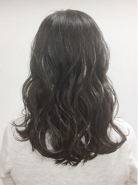 クアトログランシュ 水戸店(QUATRO×GranCieux) ダークグレー★QUATRO★