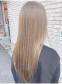 ナチュラルベージュ