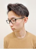 かき上げツーブロック刈り上げショートスタイル