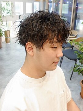 ヒート トウキョウ 目黒店(HEAT TOKYO) ツイスパセンターパートマッシュ波巻きダウンパーマメンズ目黒