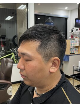 ヒキチ(Hikichi) アシンメトリー ベリーショート