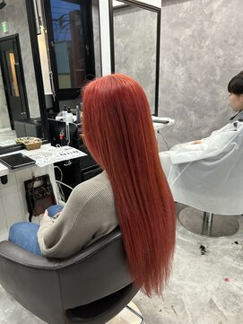 ヘアースタジオ ミツル(hair studio 326) 赤