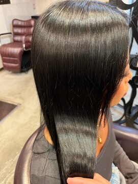 OHI 赤羽店 髪質改善うるおいのナチュラルストレートヘア 30代40代(赤羽)