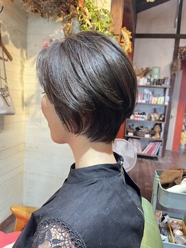 ボスケット(Boschetto) 初！ショート×オリーブブラウン