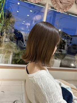 レガロ(Regalo) 切りっぱなしボブ