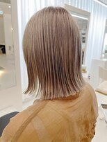 ソッチ(sotti.)&nbsp;2bleachのキレイなベージュ