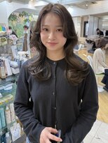 オブヘアージユウガオカ(Of HAIR Jiyugaoka)&nbsp;ロングレイヤー×ベージュカラー