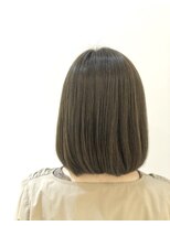 ジーナ セントラル銀座(Zina)&nbsp;オリーブベージュ＊ナチュラル＊ミニボブ【ZinaCENTRAL】