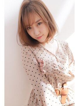 レーヴバイロンド 仙台(Reve by Lond) 綺麗なシルエットに見せる小顔ストレートボブ