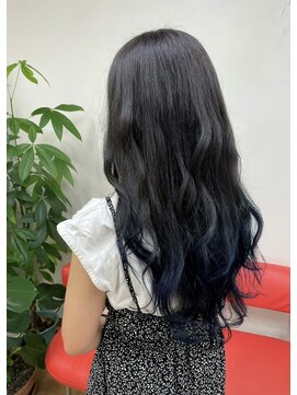 美容室サンク(CINQ) ブルーグラデーション