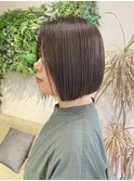 前下がりパッツンボブ