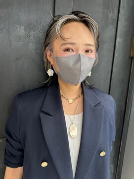 フェイスフレーミング☆ホワイトカラー☆ウルフ☆10代20代人気◎