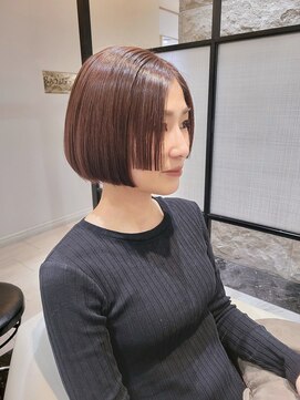 ジ オスカー(THE OSCAR) 【THE OSCAR 神尾】血色カラーのインパクトボブ