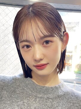 メゾンアクア 表参道(Maison ACQUA) 切りっぱなしボブチェリーブラウンミニウルフ前髪縮毛矯正表参道