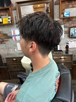 アールズ ヘア(R's hair) MEN’S HAIR/波巻きツイストスパイラル/リバースセンターパート