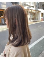 チョビー(Chobii)&nbsp;表参道/イルミナカラー/ミルクティーアッシュ/大人可愛い