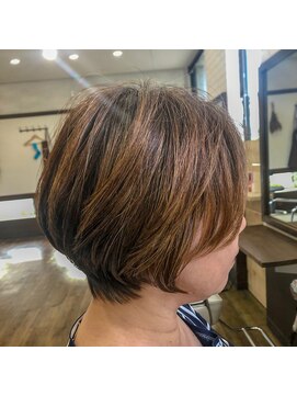 ホワイトバイオレンジ(WHITE by ORANGE) くびれショート