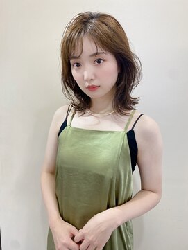 アリスバイアフロート 自由が丘(ALICe by AFLOAT) 大人色っぽい　くびれレイヤー後れ毛ペールベージュミディ