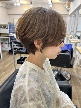 イオエ(ioe) イメチェン/外ハネボブ/ワイドバング/ブルーブラック/美髪