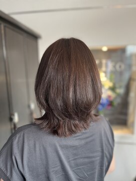 アキコ(AKIko) くびれミディアムスタイル【20代30代40代50代】