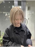 切りっぱなしボブ　ヘイリーボブ　タッセルボブ
