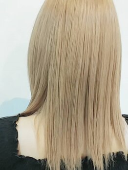 御髪(オグシ)の写真/根元はしっかり伸ばして毛先はナチュラルに…そんなわがままストレートヘアが叶うのは【御髪】だけ！