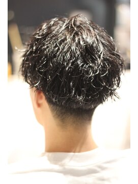 キングスマン トーキョー 国分寺(KINGSMAN TOKYO) 波巻きパーマ