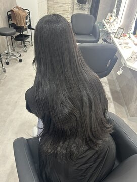 アエラバイトゥルークリエイション(AERA by True Creation) ブルーブラック