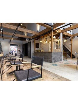 期待以上の仕上がりにリピーター様多数◎リラックスできる店内で癒されながら理想のスタイルを叶えます♪