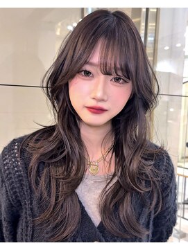 ベル 新宿(Belle) 春に向けてレイヤーでゆるふわヘア