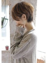 カライング(ing) 【+~ing】耳掛け3Dグレージュ丸みショート【畠山竜哉】