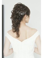 フェリーチェ(Felice)&nbsp;花嫁　ブライダル　結婚式　ドレス　ポニーテール