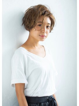 ラエティティア ロコ 刈谷店(Laetitia loco) ヌーディー★前下がりショート