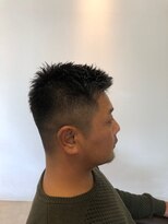 ヘアアンドリラクゼーション ジン(Jinn) ツーブロックシチサン