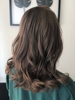 カミットチャーチ(KAMITTO CHUUCH) ブリーチ×グレージュ