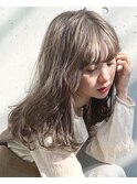 ふわっと柔らかい愛されミディ/ブリーチなし/ミルクティーカラー