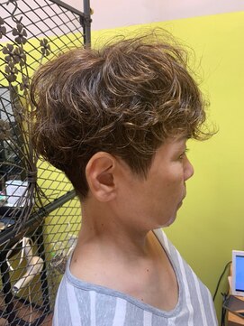 アングル(angle) [angle/西新駅]ショート×パーマ