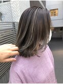 白髪ぼかしハイライト大人ミディアム【髪質改善/脱白髪染め】