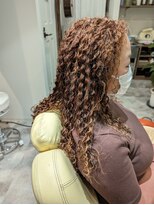 ヴィシュヌヘアー Visnu Hair ツイストスパイラルパーマ