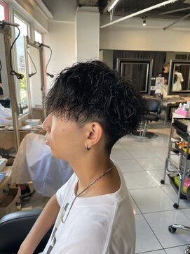 アイズ 海老名(AIZU) ツイストスパイラルパーマ 波巻きスパイラルパーマメンズパーマ