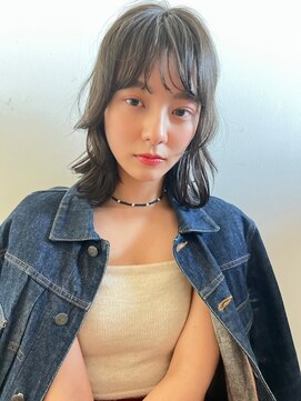 メーヴェ(Mowen) mowen×外ハネミディアム×小顔カット×ダークアッシュ